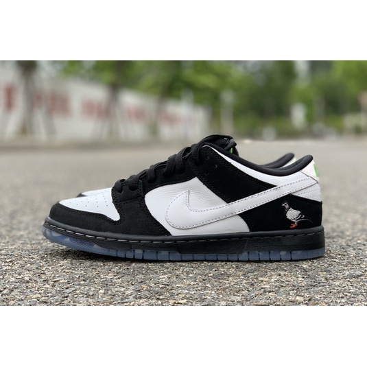 Nike sb panda hot sale pigeon for sale