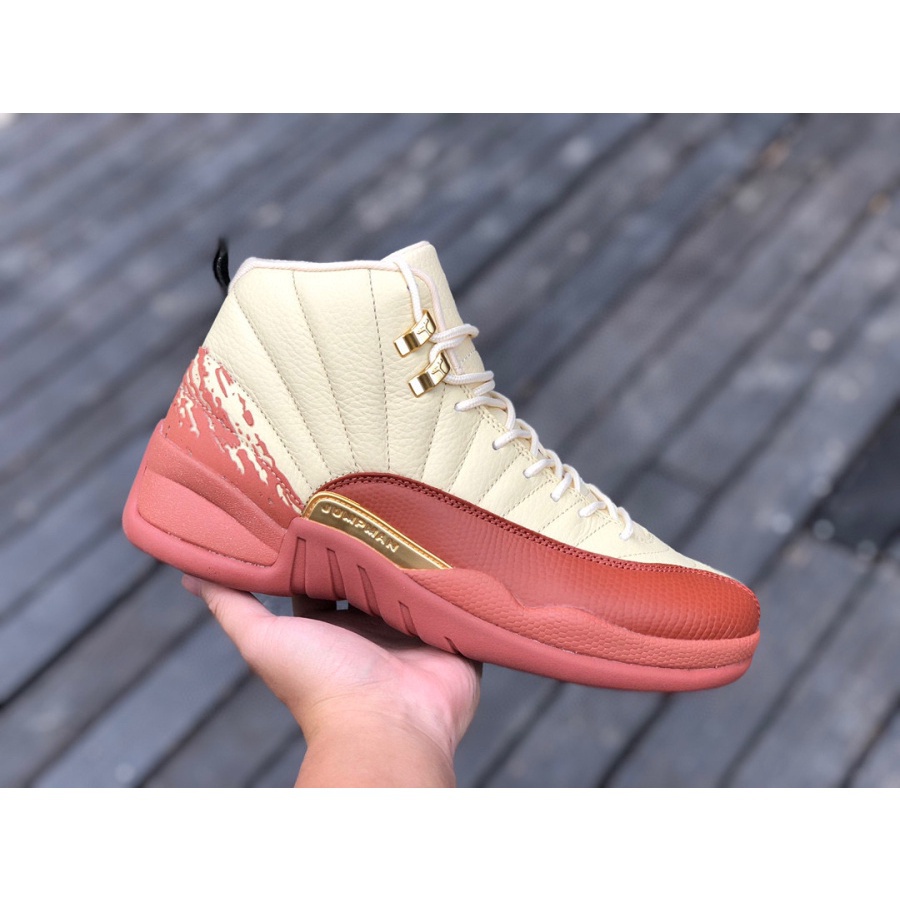 All gold hot sale jordan 12