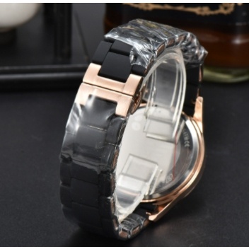 Quartz movement hot sale watch price