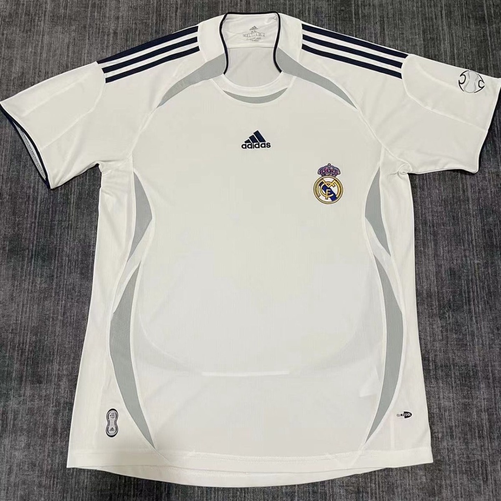 Real madrid training t on sale shirt