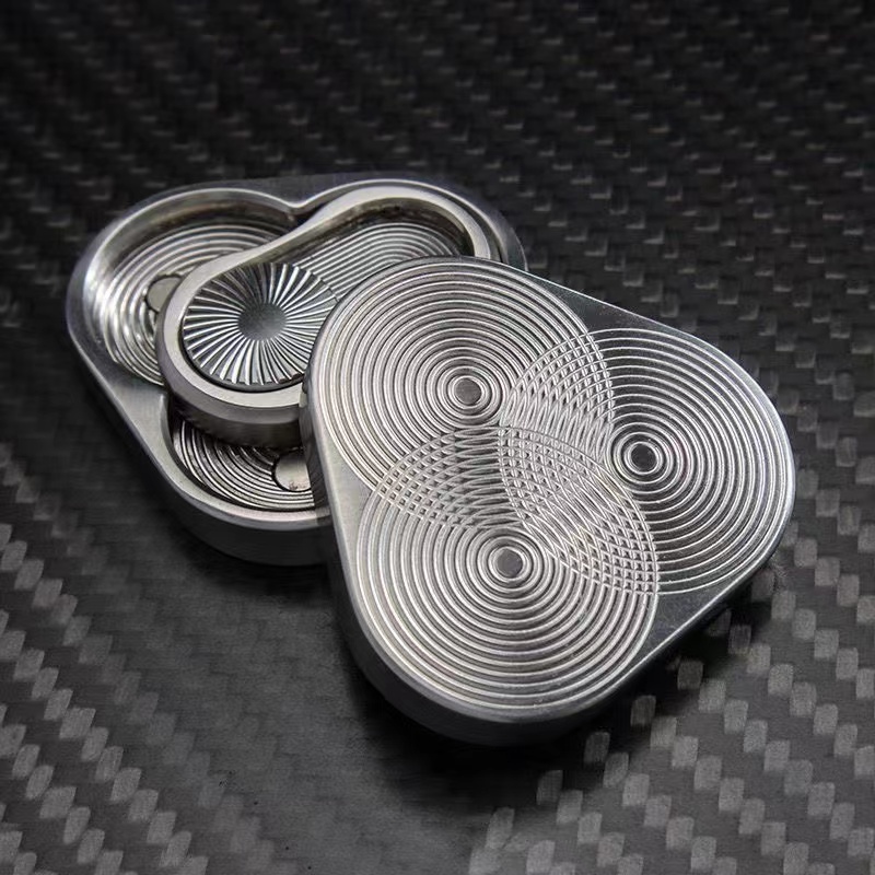 2023 Stainless Steel Magnetic EDC Finger Gyro Toy Infinite Spin
