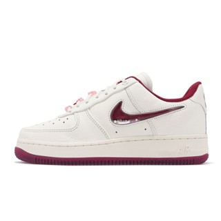 White air force on sale 1 with red bottoms