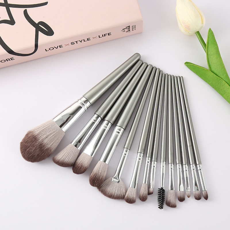 Complete Set Of Makeup Brushes Loose Powder Eye Shadow Blush Highlight