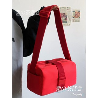 Red shoulder hot sale bag mens