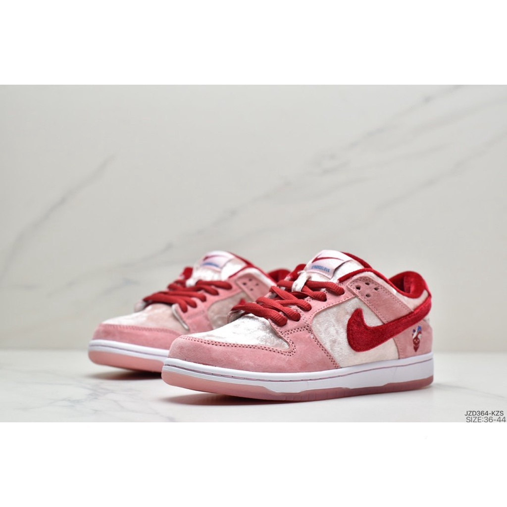 Strangelove × Nike SB Dunk Low Valentine's Day 31cm CT2552-800-