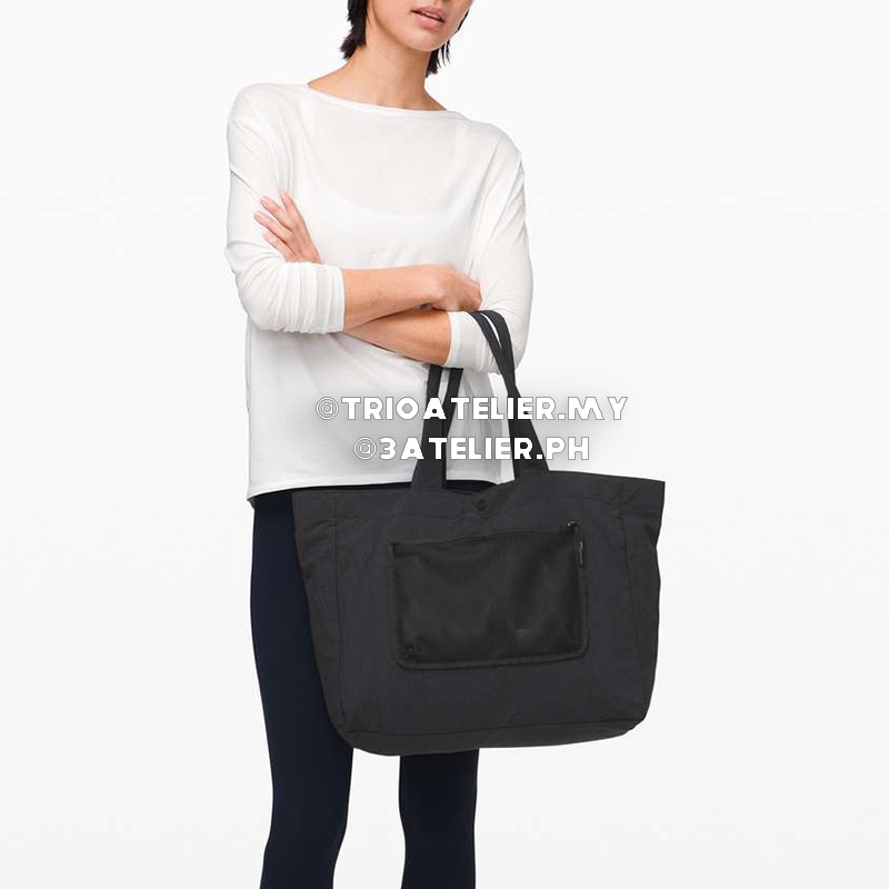 Lululemon Pack the Pocket Tote 20L