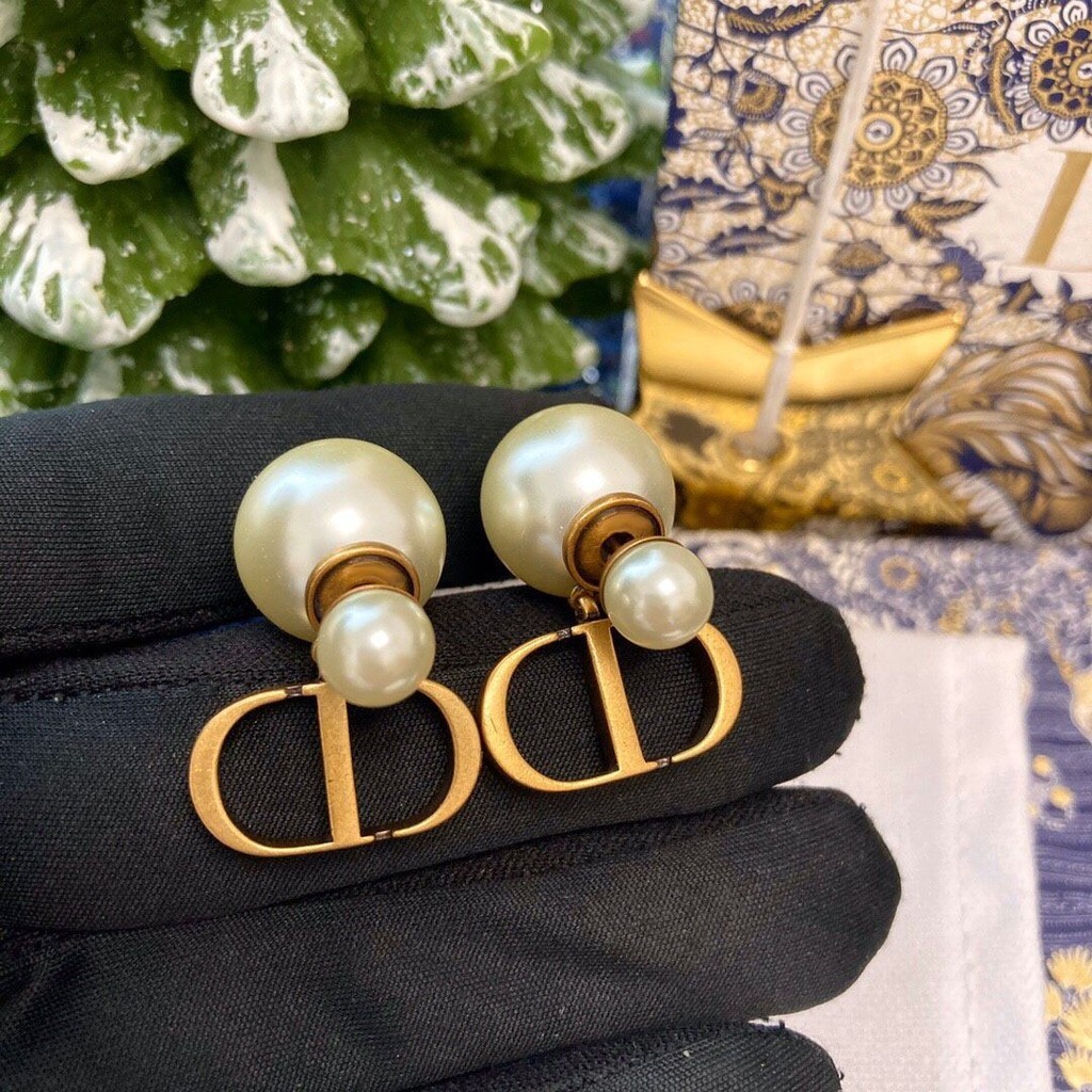 Christian dior earrings on sale pearl