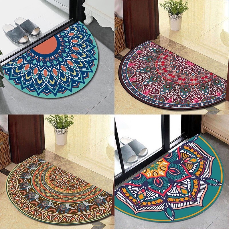 Door mat has good anti slip and water absorption properties, semi ...