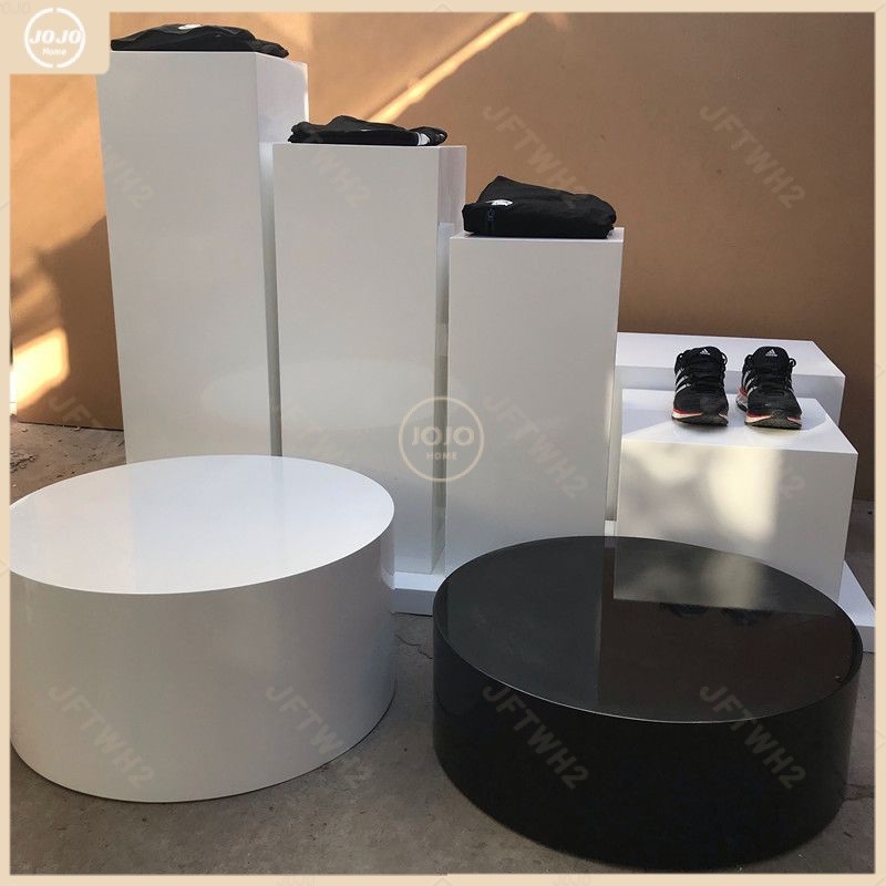 Clothing store display table adornment heightening table Round fitting ...
