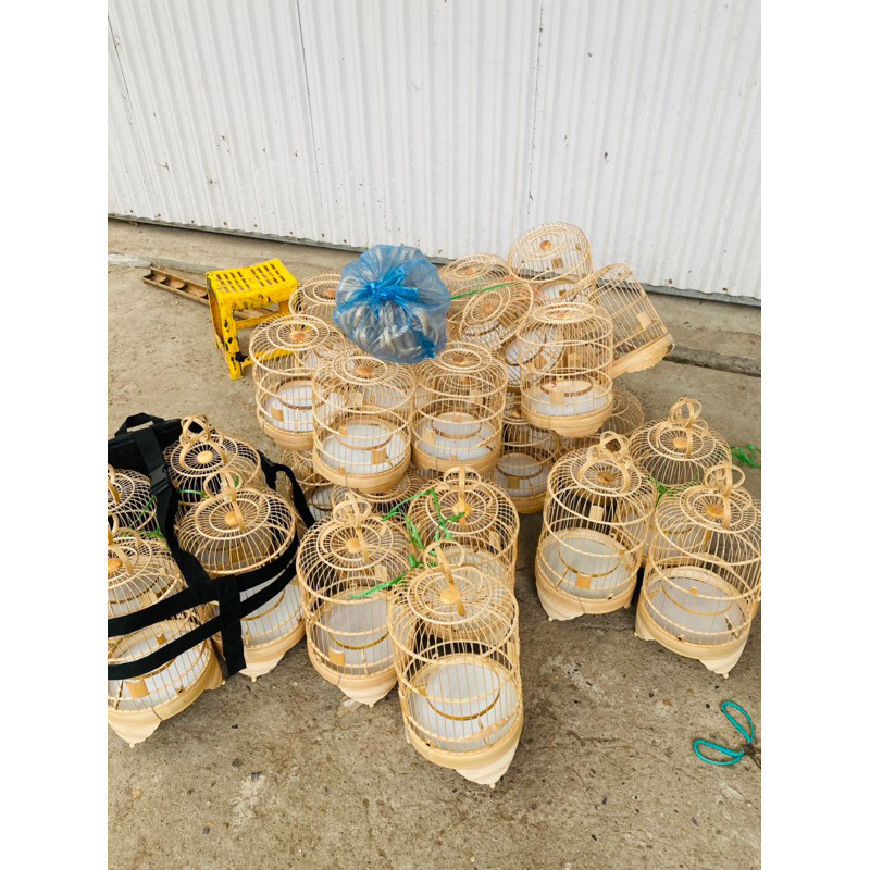 Illustration of Easy To Assemble Bird Cages