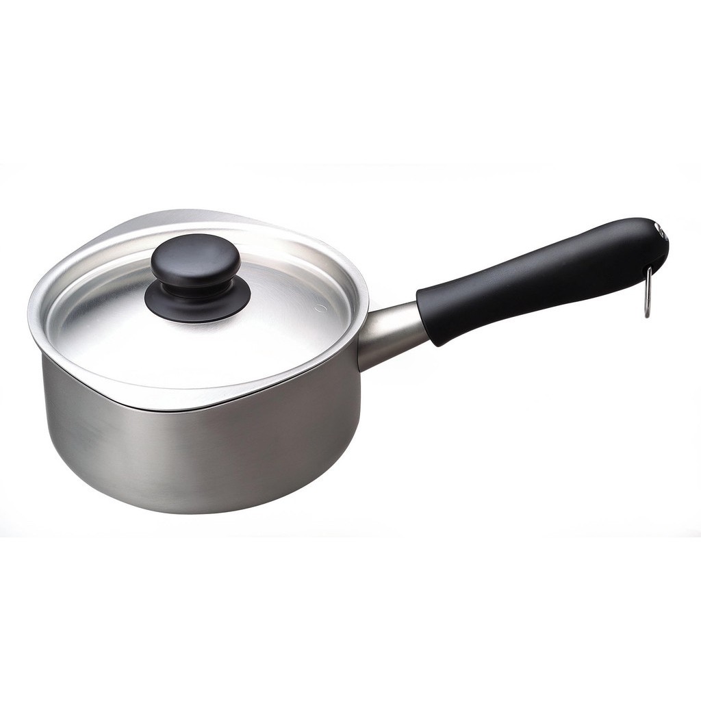 Sori Yanagi Stainless steel one-handed pot with easy-to-pour design on ...