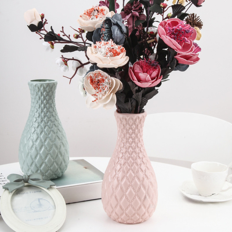Nordic Plastic Small Pineapple Vase Home Living Room Dining Table Vase ...