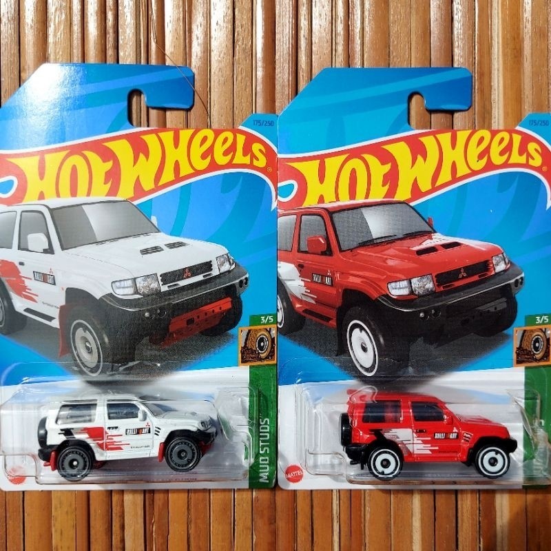 PUTIH MERAH Hotwheels MITSUBISHI PAJERO EVOLUTION 2023 Red And White ...
