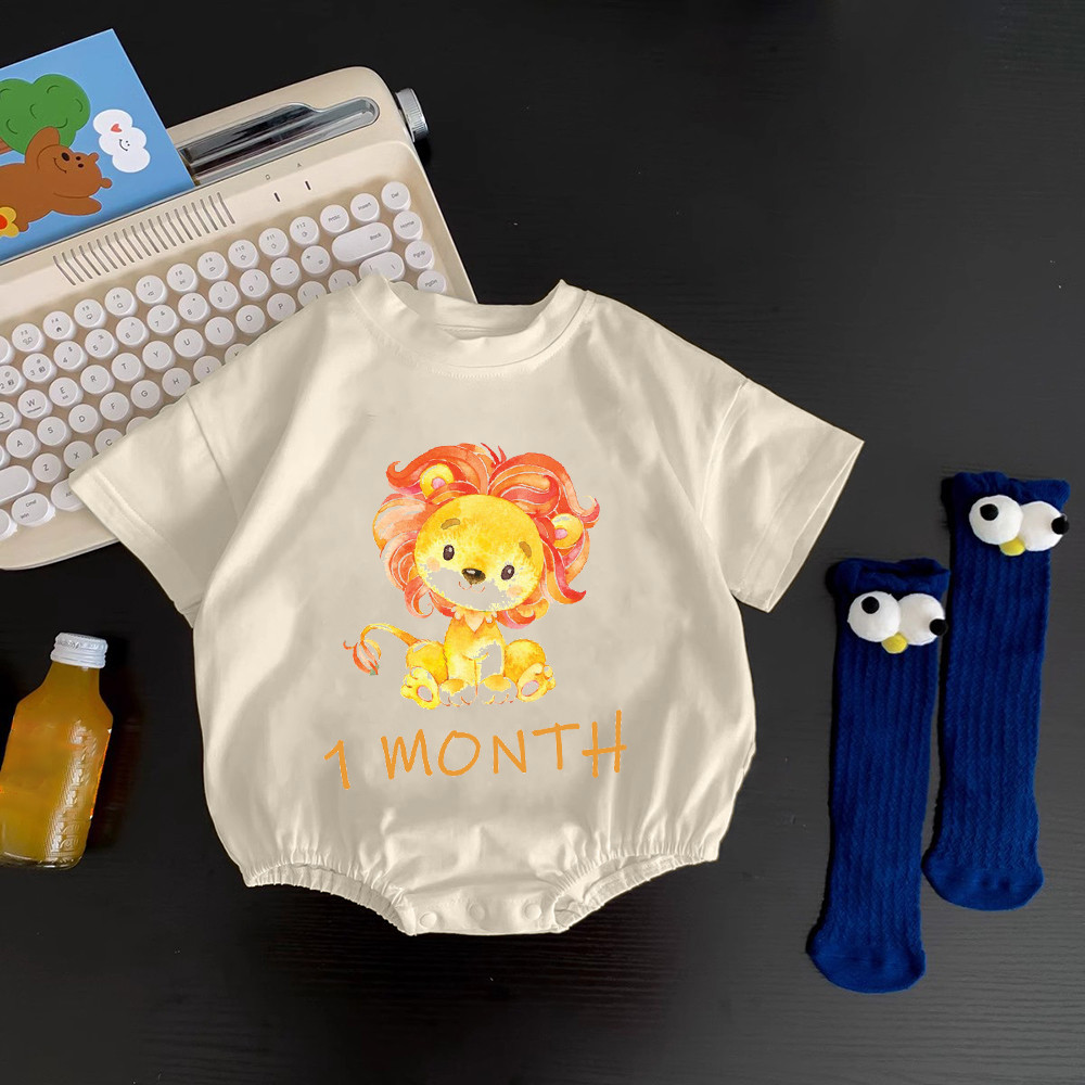 13 Baby Safari milestone offers onesies