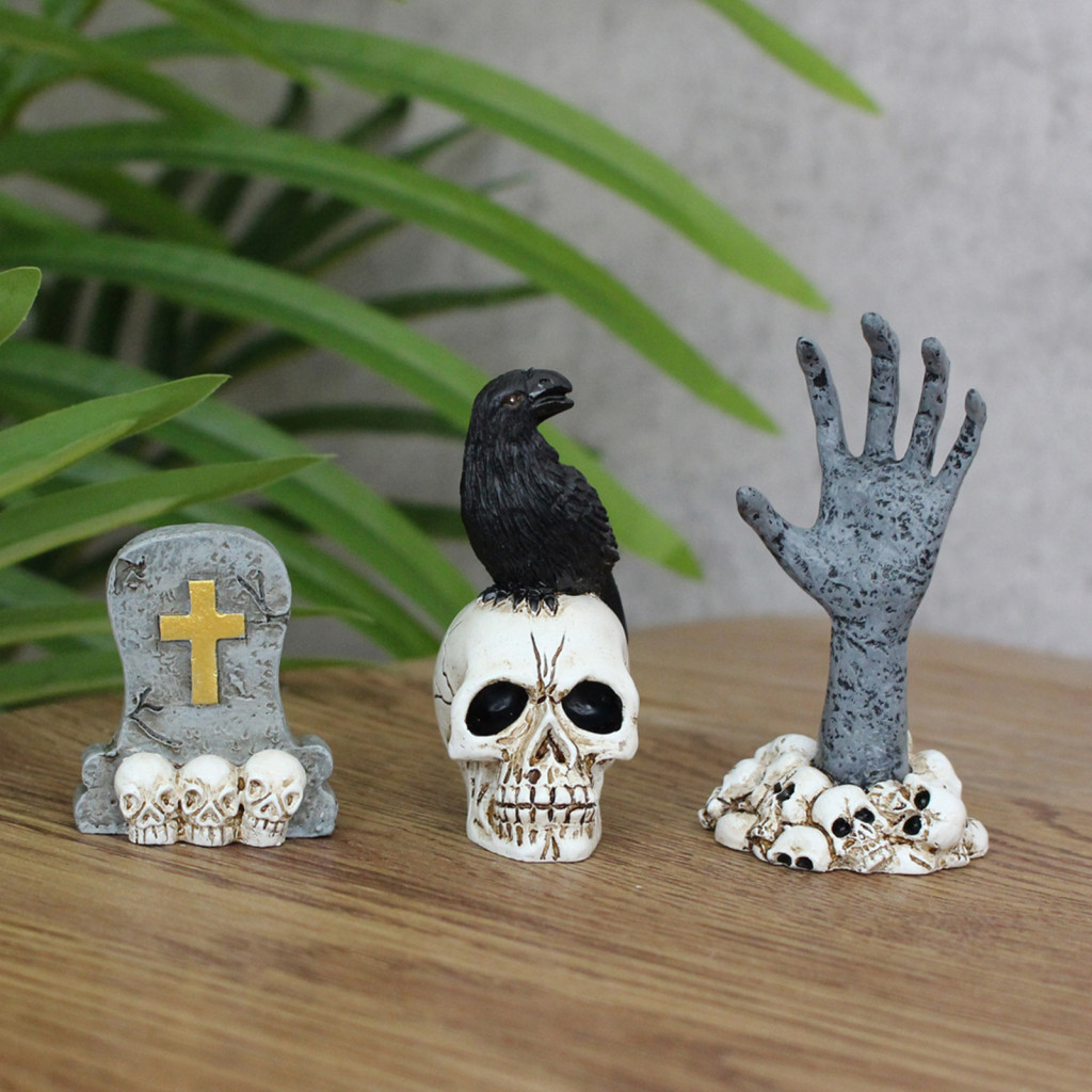 Outlet Spooky Skull Hand Painted Halloween Set