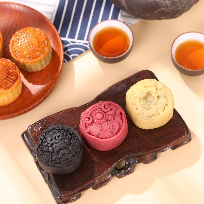 0824Cantonese mooncakes 5-8 multi-spec egg yolk lotus paste rose ...