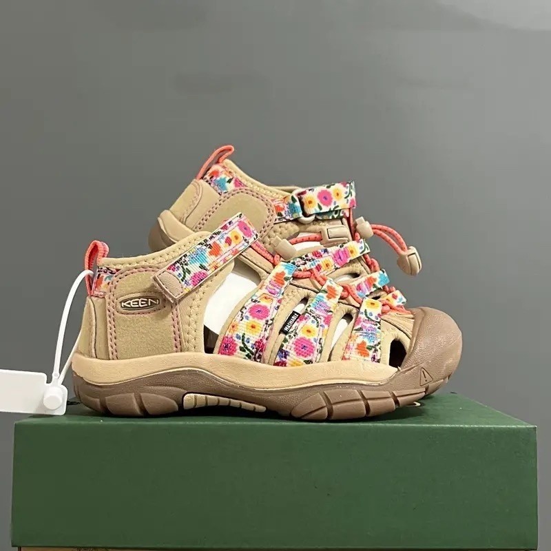 STOCK】New Keen Climbing Shoes for Boys and Girls Sports