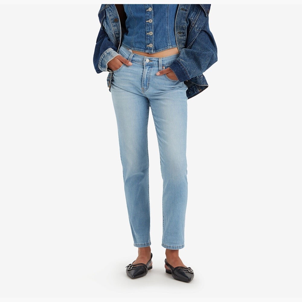 Levi's low rise boyfriend jeans best sale
