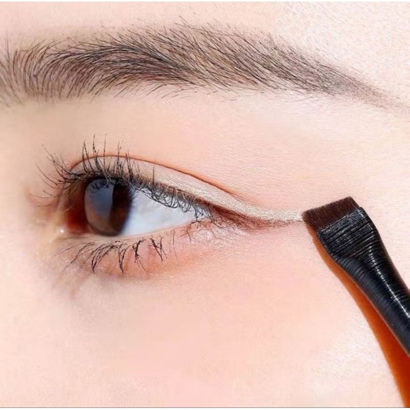1PCS Kuas Alis Eyeliner Brush Pen Super Tipis Miring Aksesoris Make Up Rias Eyebrow Eye Liner Makeup A026 - Gambar 2