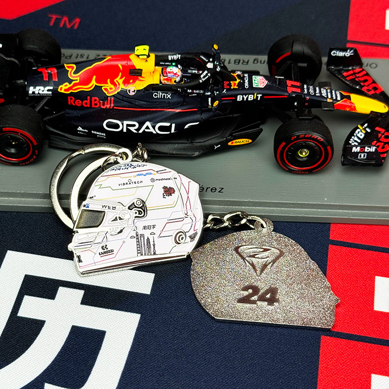 F1 driver metal helmet keychain made of zinc alloy material with 3D ...
