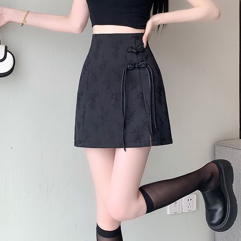FEMALE People Cam: Singapore Street Style, June 2024