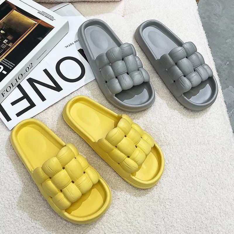 POPmaker shop Sandal Slop Wanita SP35 - Jelly Slipper dengan Bahan Karet Tebal & Empuk, Desain Minimalis, Nyaman & Ringan untuk Kegiatan Sehari-hari COD - Gambar 3