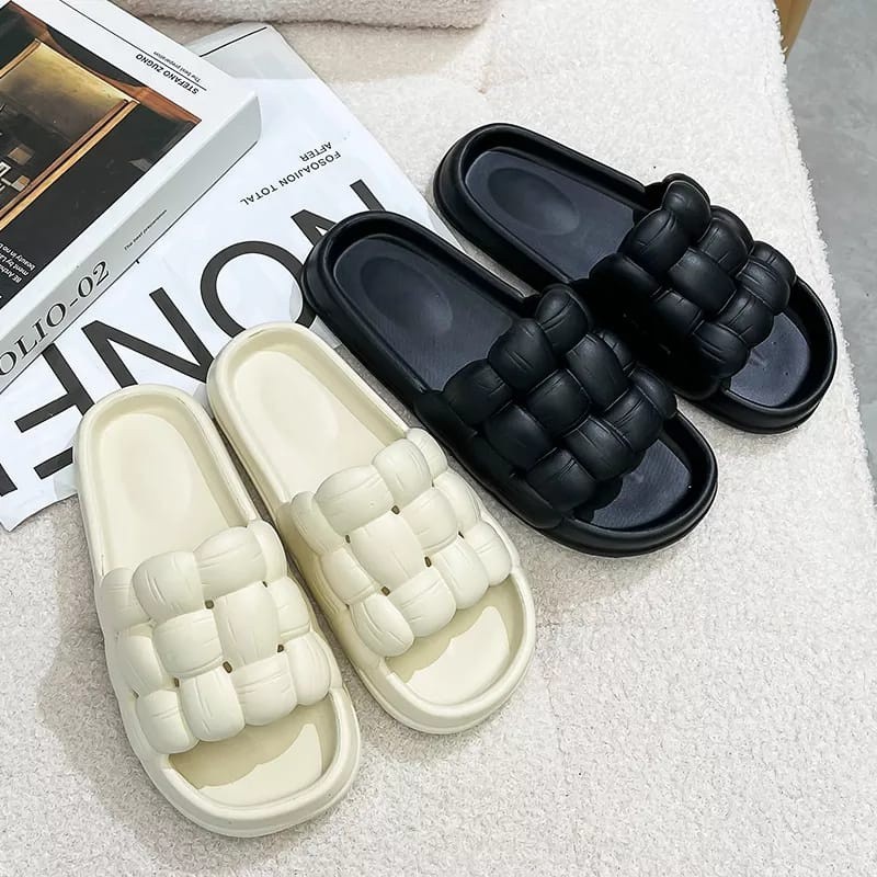 POPmaker shop Sandal Slop Wanita SP35 - Jelly Slipper dengan Bahan Karet Tebal & Empuk, Desain Minimalis, Nyaman & Ringan untuk Kegiatan Sehari-hari COD - Gambar 4