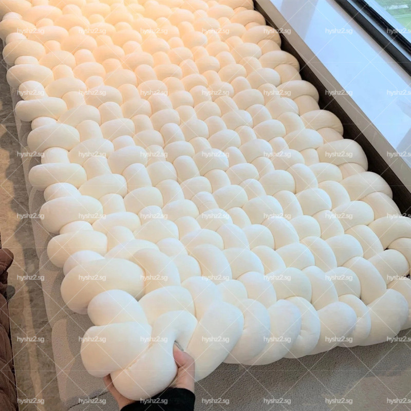 The bay window mat can be custom-made and hand-woven. Both sides of the ...