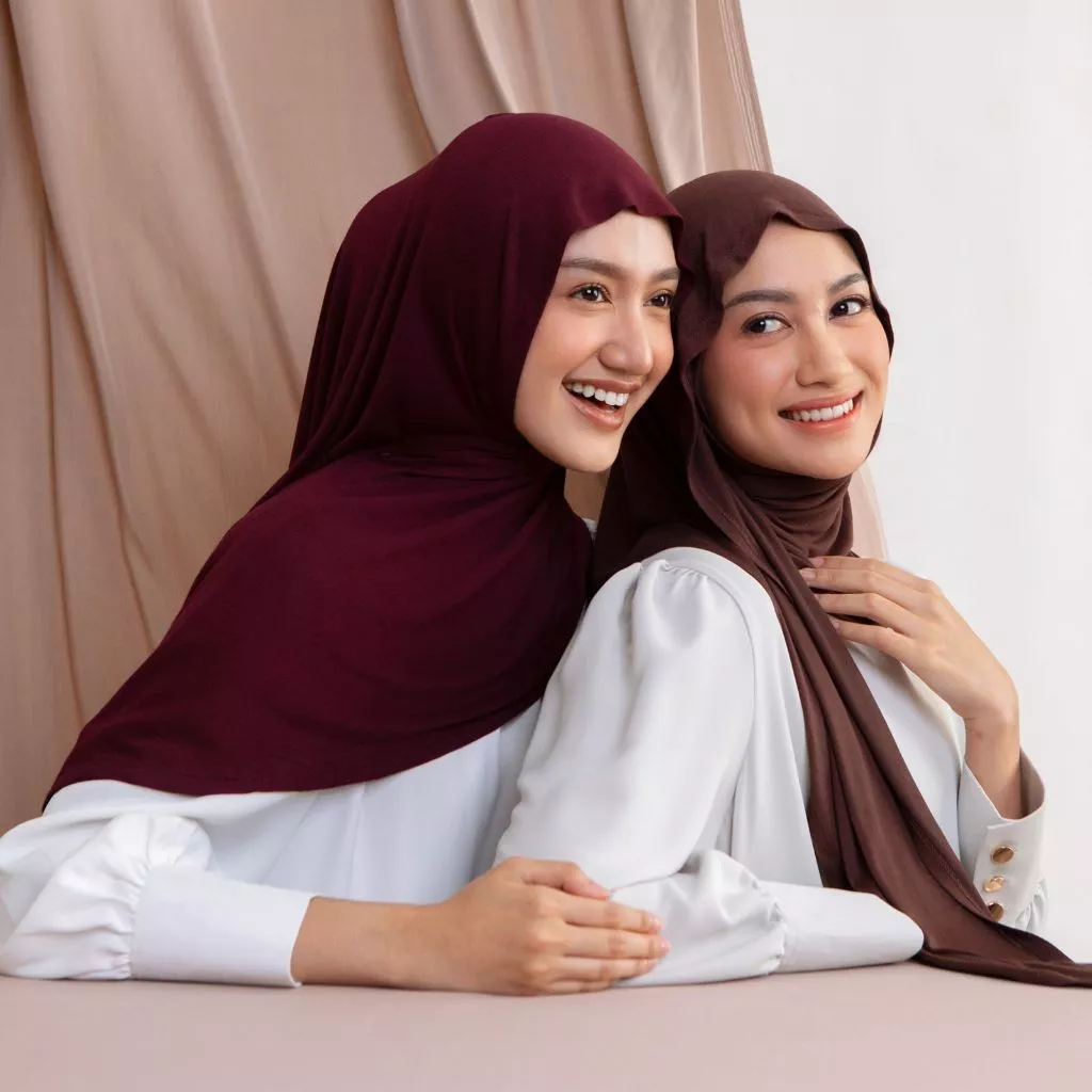 Lozy Hijab - Kejora Oval Inner Shawl Lozy x Lesti Kejora (Pashmina Mleyot Inner Bahan Viscose Rayon) - Gambar 2