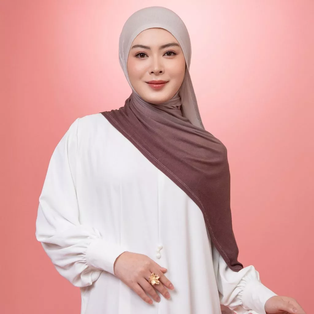 Lozy Hijab - Arabian Gradasi Viscose Rayon Shawl (Gradient Pashmina Gradasi Bahan Viscose Rayon) - Gambar 3