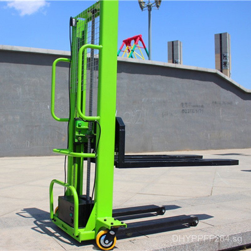 Forklift with On-Board Cargo Loading and Unloading Machine, Small ...
