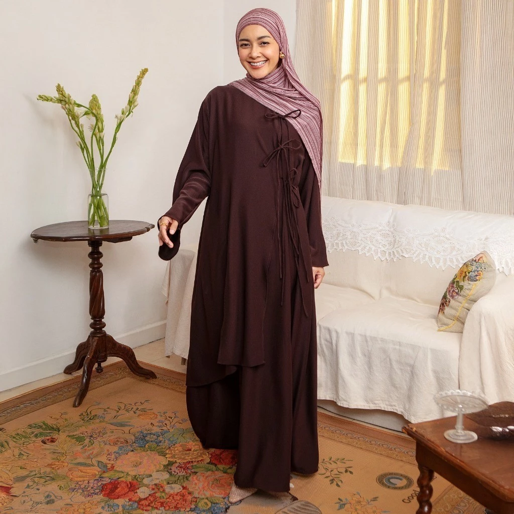 Lozy Hijab - Meera Abaya Dress (Gamis Dress Haji dan Umrah Bahan Cooltech) - Gambar 3