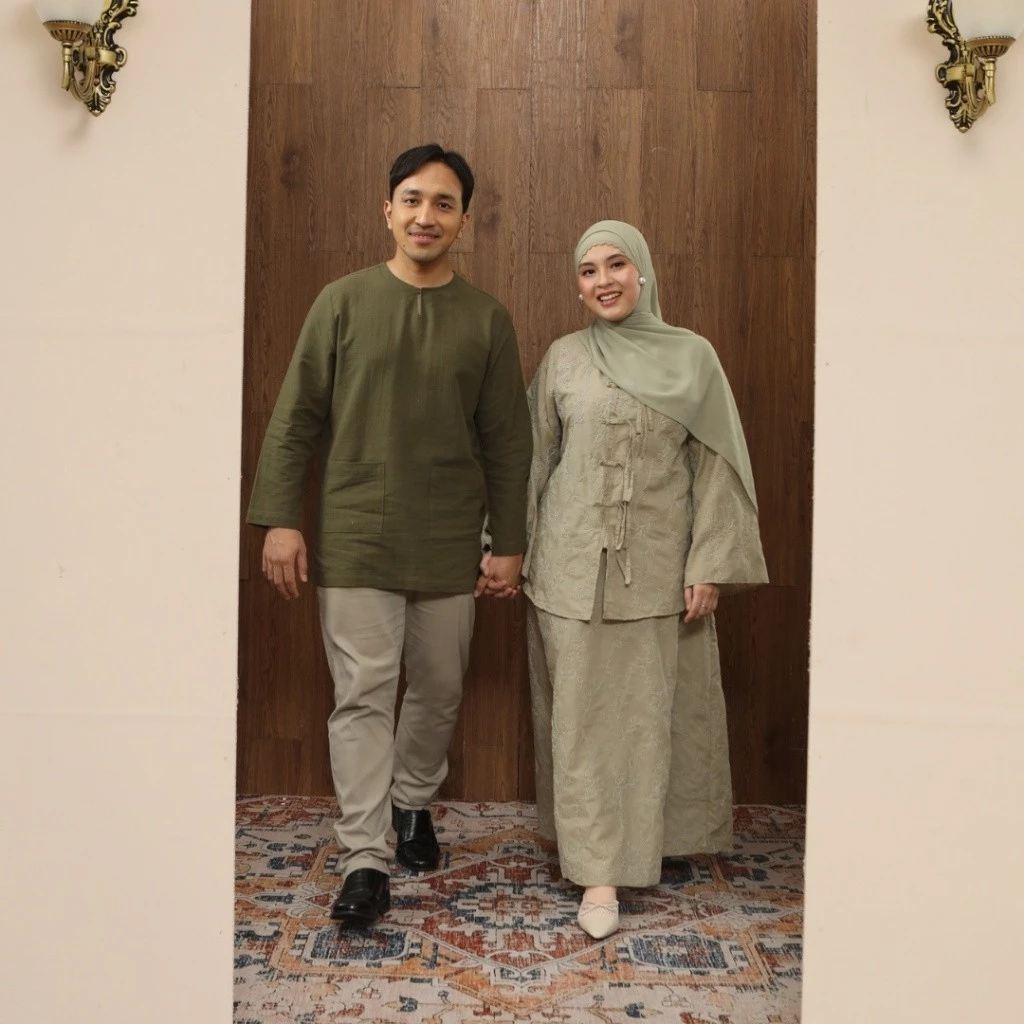 Lozy Hijab - Dinda Signature Set Series (Sarimbit One Set Blouse Skirt Bahan Katun Bordir) - Gambar 3