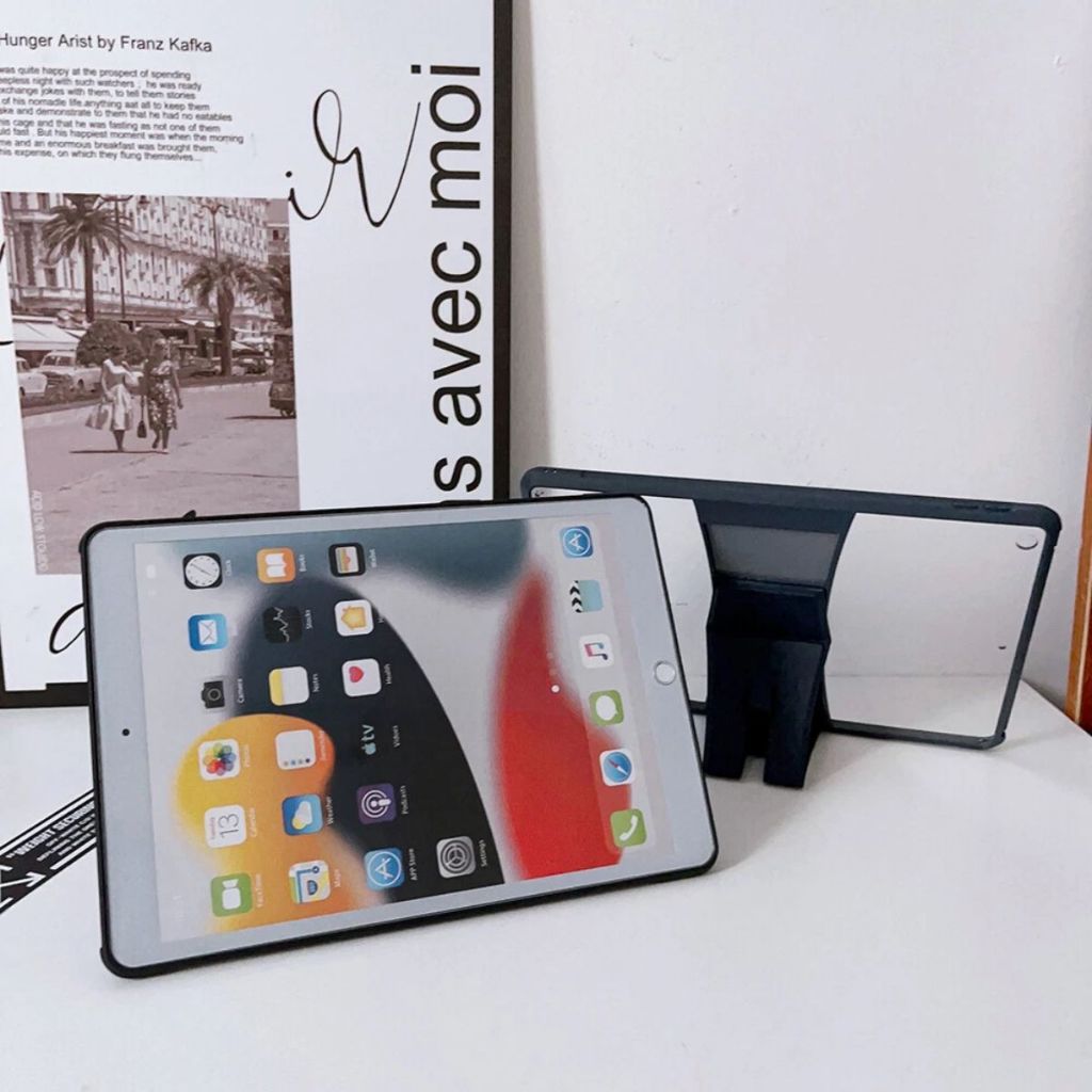 Holder Case Acrylic  For iPad 10.5/10.2 GEN 5/6 9,7 iPad MINI 4/5 Slim Clear Beatle Standing Shockproof - Gambar 4