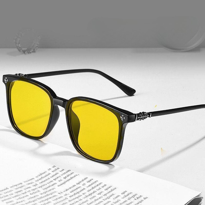 The new unisex fashionable night vision color-changing glasses are dual ...
