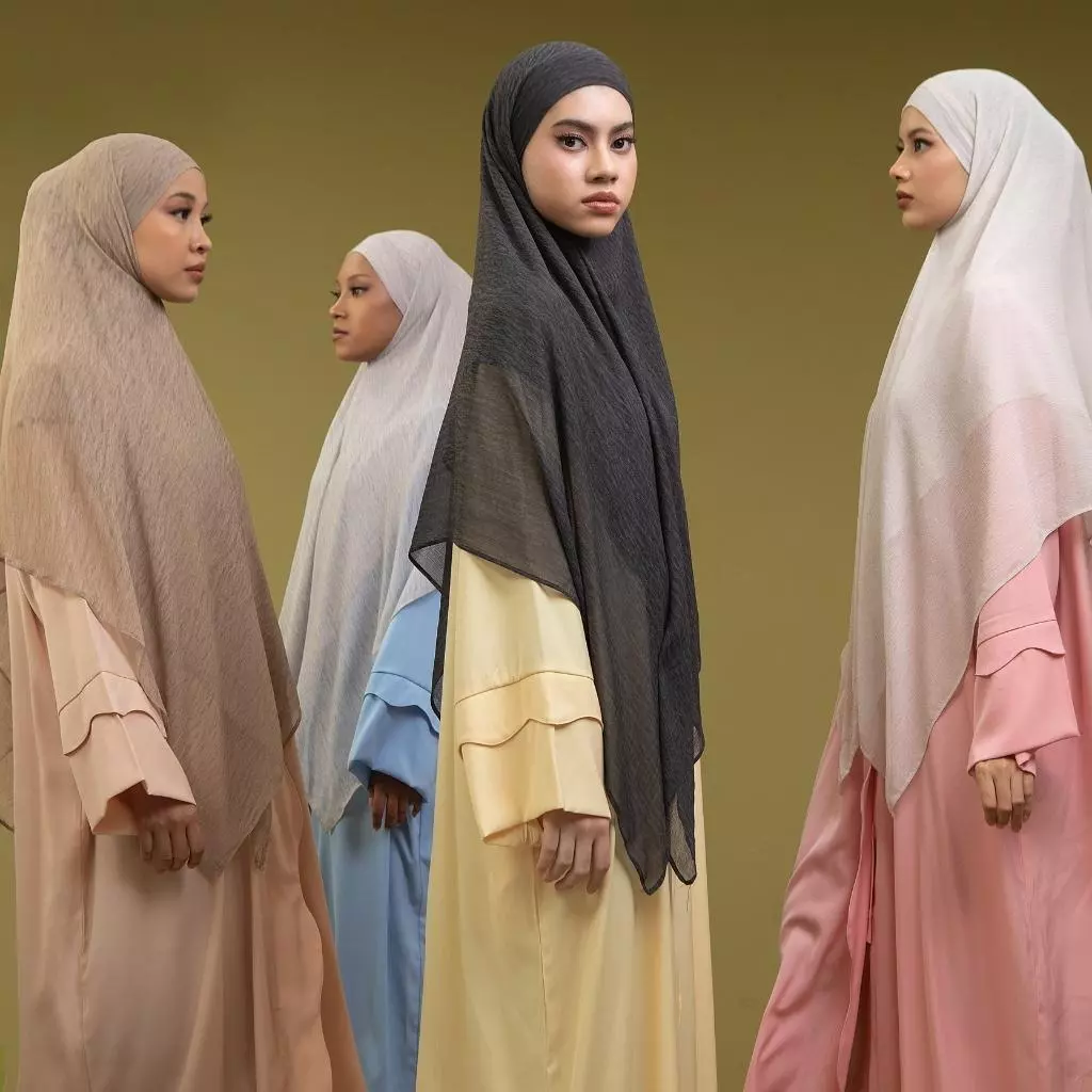 Lozy Hijab - Khayra Khimar Bandana (Khiban Bahan Sand Dune Crepe Syari) - Gambar 2