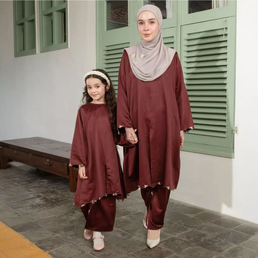 Lozy Hijab - Hafa Set Series 2 (One Set Ibu dan Anak Embroidery Lozy x Hamidah Farhad Family Sarimbit)