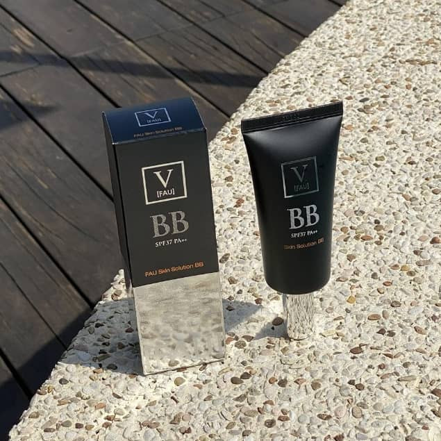 V FAU Skin Solution BB SPF37 PA++ 50g 积雪草水光BB霜| Shopee Singapore