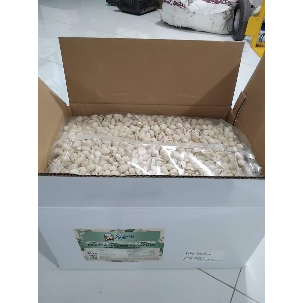 Pistachio Selma Crispy White Shell Premium Quality/ (Repack) | Shopee ...