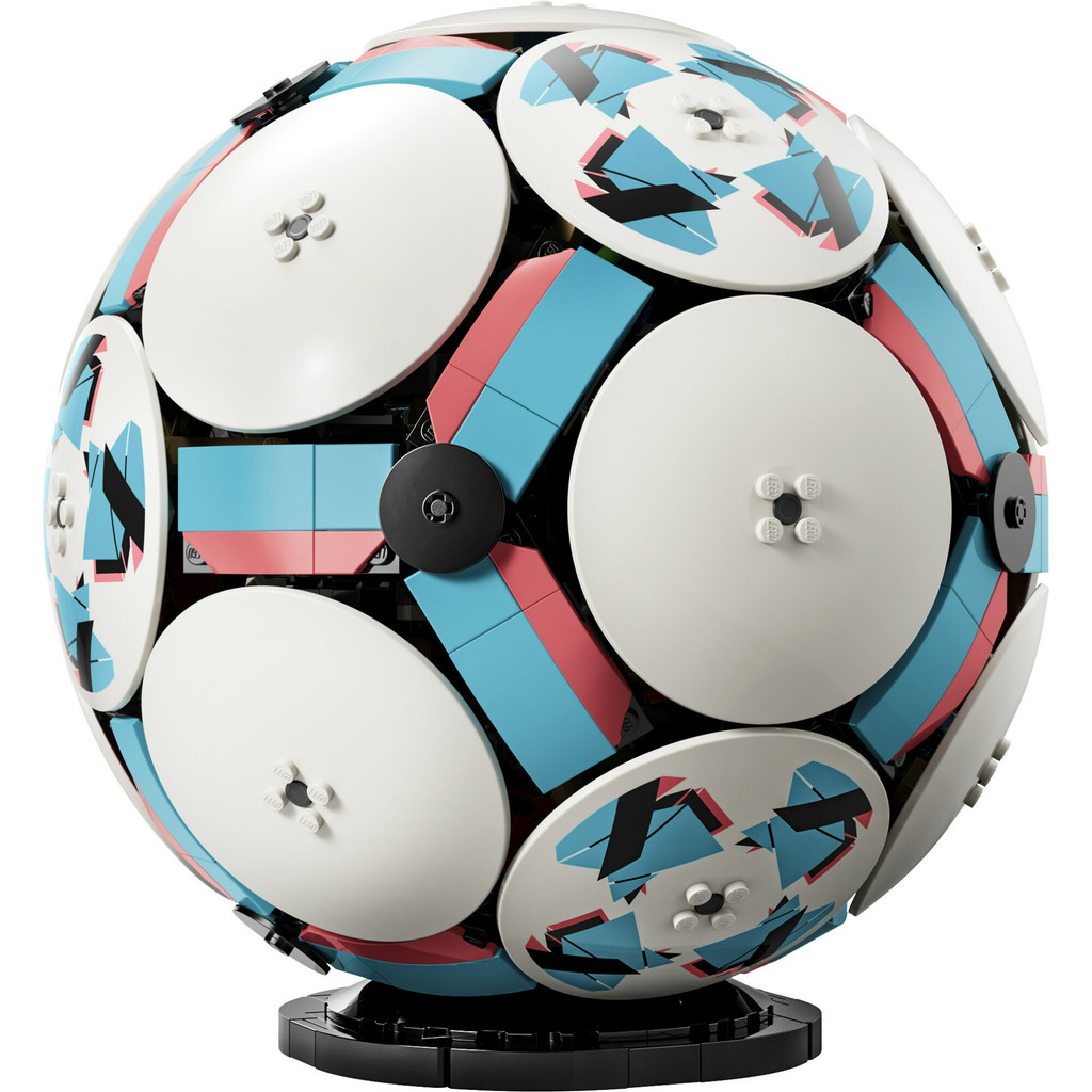 LEGO Editions Football 43019 Football (1498 Pieces), FIFA World Cup 2026 Collection, Mainan Anak Laki-Laki, Mainan, Block - Gambar 3