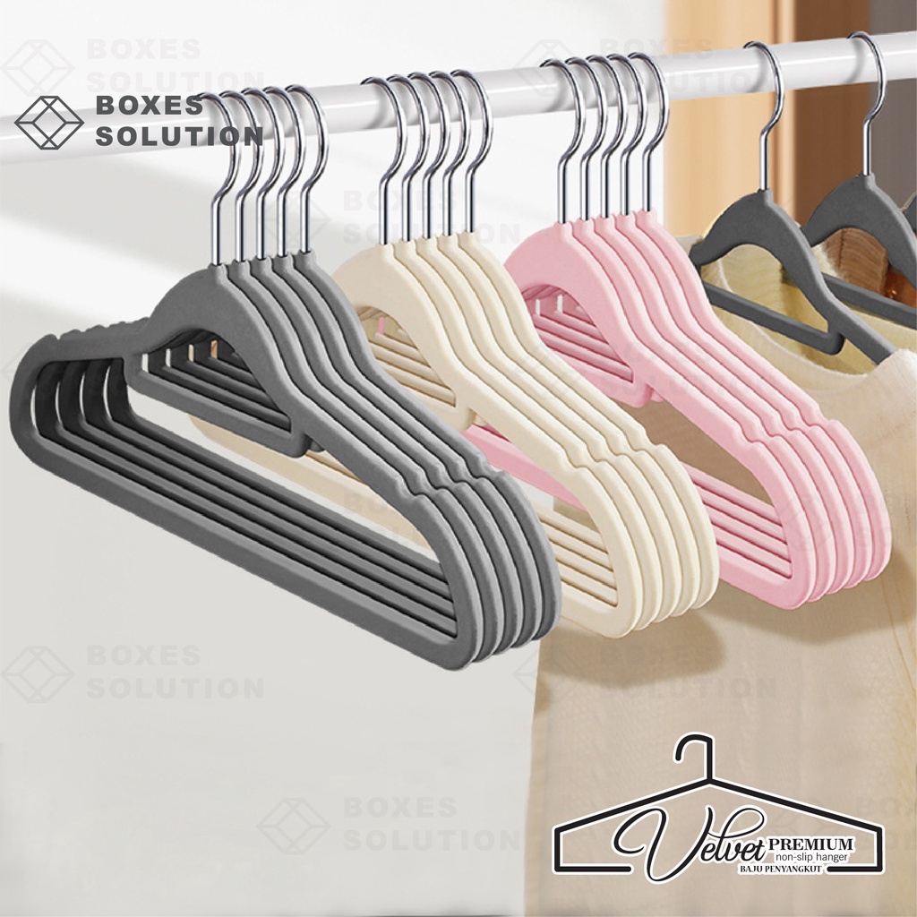 Black Clothes Hangers No Shoulder Bumps & 360°Swivel Hook Thin