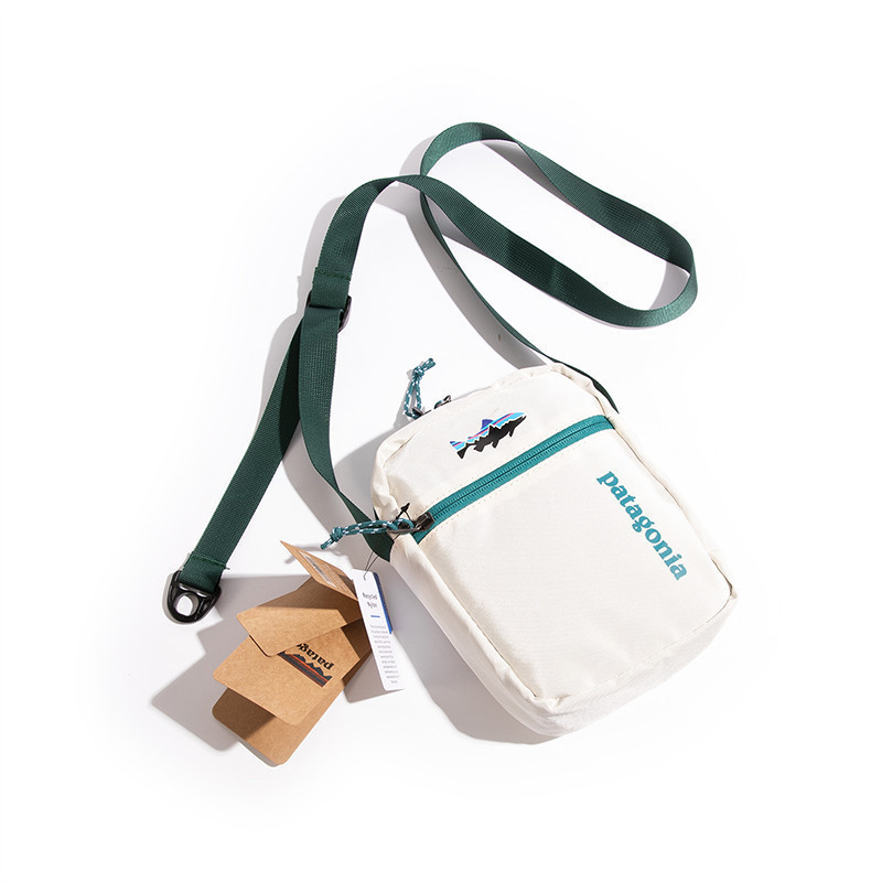 2001年製　patagonia light waight Sling bag 2001年製 patagonia light waight Sling bag Patagonia sling bag