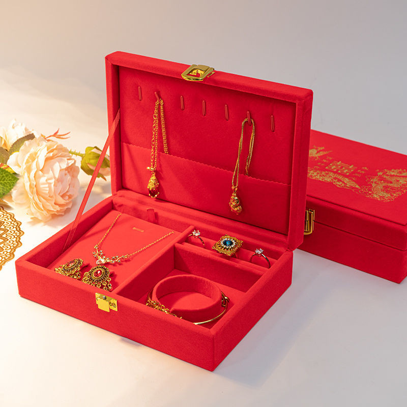 [Essential Storage Box] Three Gold Boxes Fleece Clothing Engagement ...