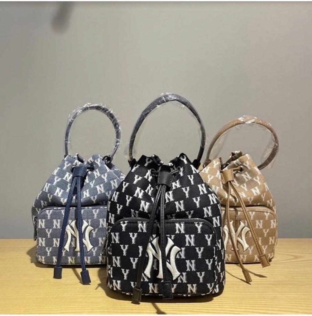 ☆MLB Korea☆ Big Classic Monogram Jacquard New Bucket Bag N s-l400.jpg
