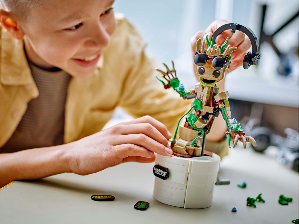 LEGO® Marvel Dancing Groot Buildable Animated Toy 76297 | Shopee Singapore