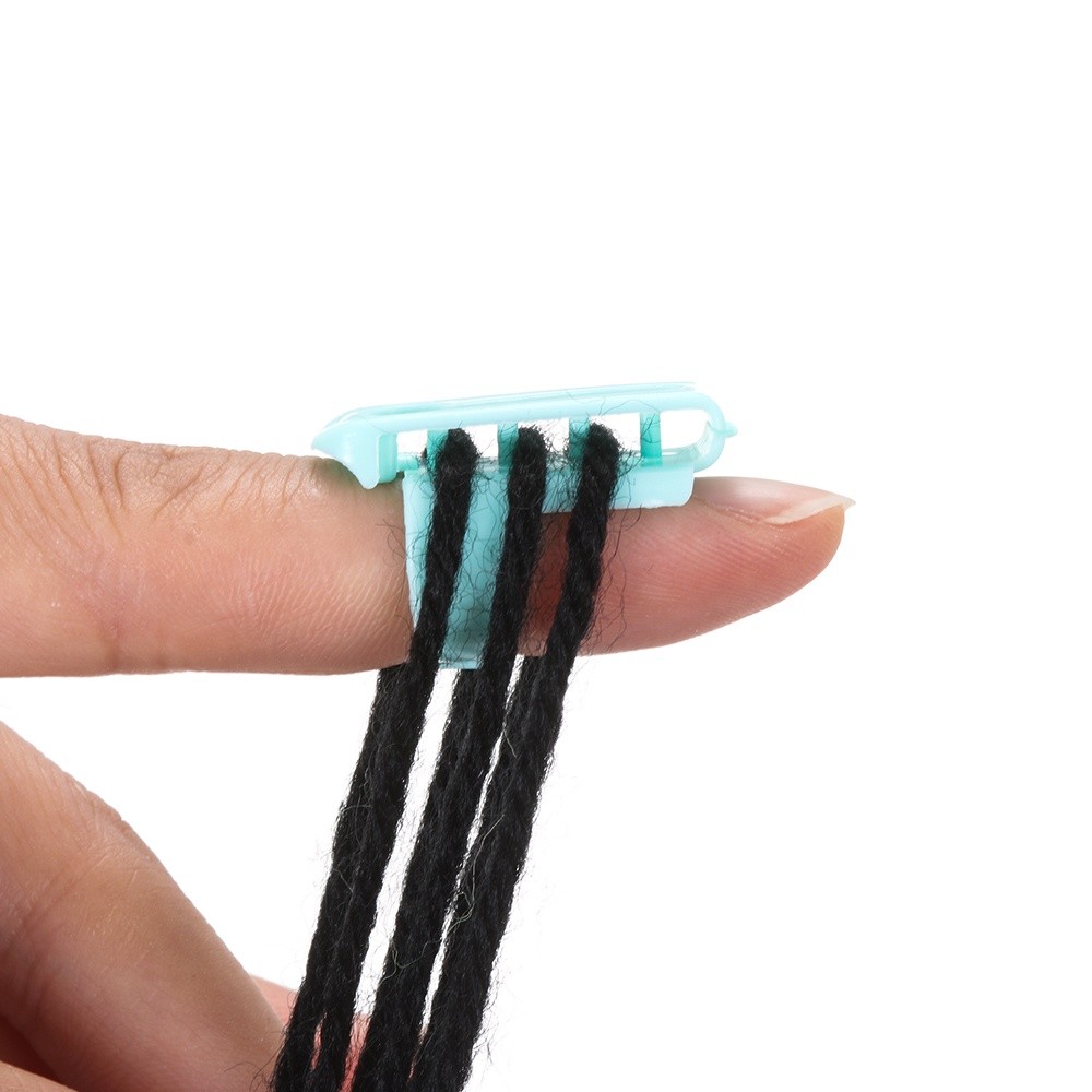 2 pcs Yarn Guide Finger Holder Knitting Thimble Ring Finger Splitter ...