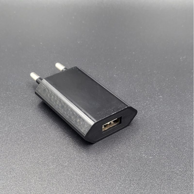 [Shipping From SG] [Support Local Supplier] 2 Pin to USB Type A Wall