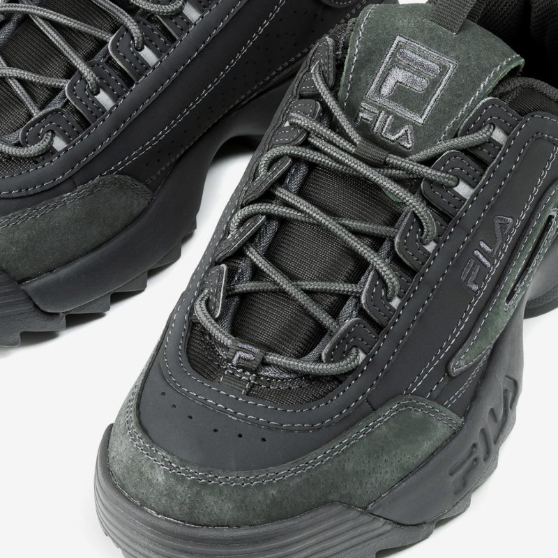 Fila disruptor ii triple black best sale