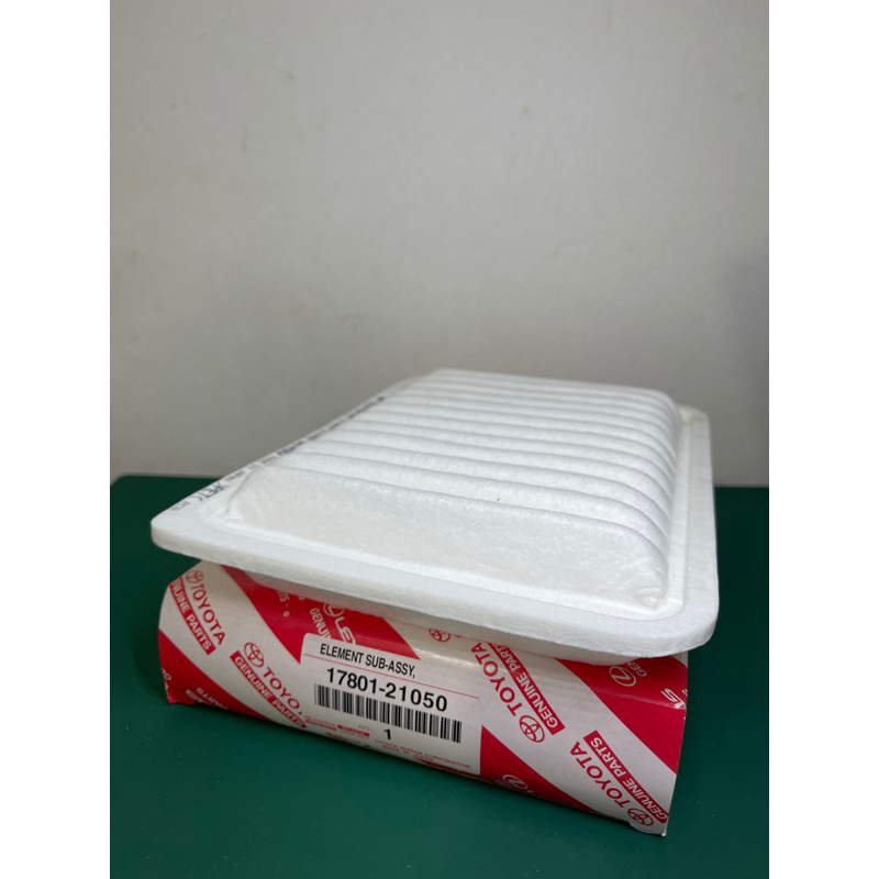 thumbnail image 2 of H HENZIKON Premium Engine Air Filter For Toyota Corolla 2009-2019 1.8L – Replaces 17801-21050, PA5655 2 of 5