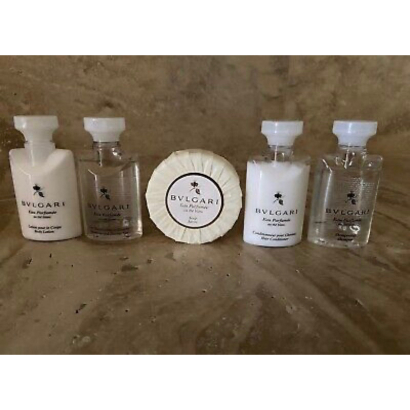 Bvlgari White Tea Travel Set Body Lotion, Body Wash, Soap, Conditioner